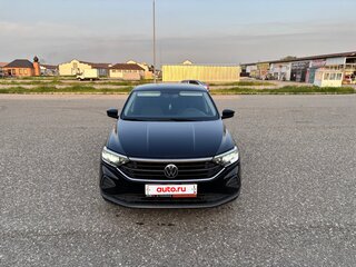 2021 Volkswagen Polo VI, жёлтый, 1360000 рублей, вид 1