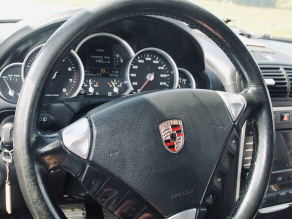 2007 Porsche Cayenne Turbo I Рестайлинг (957), серый, 1650000 рублей - вид 6