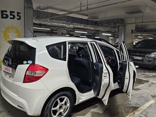 2011 Honda Fit II, белый, 900000 рублей, вид 3
