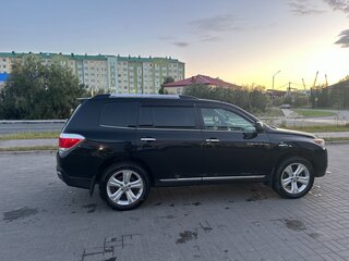 2013 Toyota Highlander II (XU40) Рестайлинг, чёрный, 2200000 рублей, вид 2