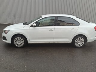 2020 Skoda Rapid II, белый, 1400000 рублей, вид 4