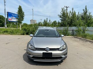 2015 Volkswagen Golf Alltrack VII, серебристый, 1700000 рублей, вид 2