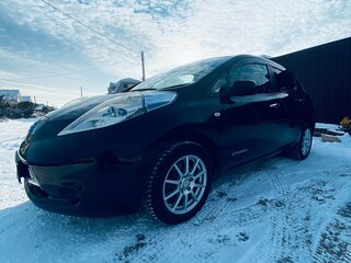 2013 Nissan Leaf I (ZE0/AZE0), чёрный, 1500000 рублей, вид 3