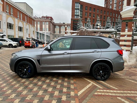 2015 BMW X5 40d III (F15), серый, 3200000 рублей - вид 6