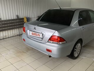 2007 Mitsubishi Lancer IX Рестайлинг, серебристый, 700000 рублей, вид 1