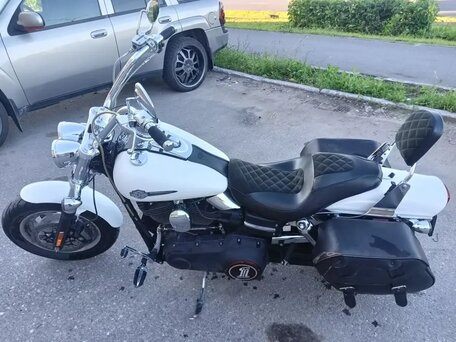 2011 Harley-Davidson Fat Bob, белый, 850000 рублей, вид 3