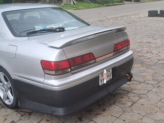 1996 Toyota Mark II VIII (X100), серебристый, 980000 рублей, вид 4