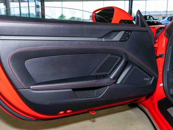 2022 Porsche 911 Carrera 4S VIII (992), красный, 22246671 рублей - вид 9