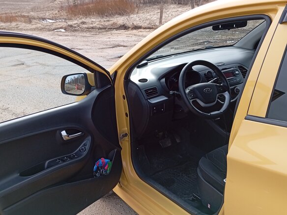 2011 Kia Picanto II, жёлтый, 930000 рублей - вид 6