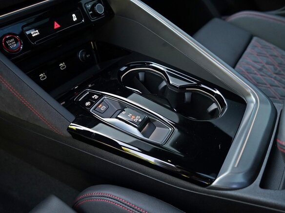 2025 Audi Q5 40 TDI III (GU), чёрный - вид 15