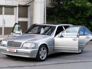 1997 Mercedes-Benz S-Класс 500 Long III (W140) Рестайлинг, серебристый, 4800000 рублей, вид 2