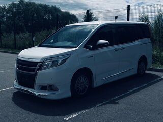 2016 Toyota Esquire I, белый, 2250000 рублей, вид 1