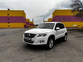 2010 Volkswagen Tiguan I, белый, 800000 рублей, вид 2