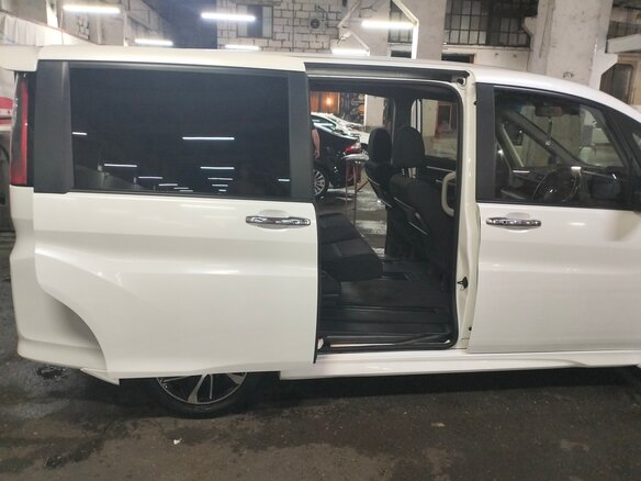 2015 Honda Stepwgn Spada V, белый, 2000000 рублей - вид 6