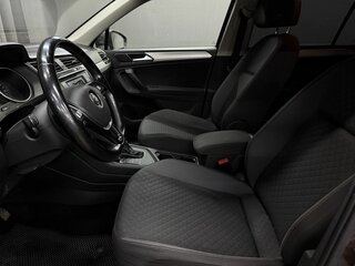 2017 Volkswagen Tiguan II, коричневый, 1799900 рублей, вид 5