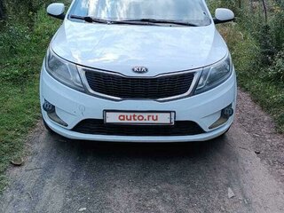 2013 Kia Rio III, белый, 700000 рублей, вид 1