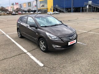 2015 Hyundai Solaris I Рестайлинг, коричневый, 500000 рублей, вид 1