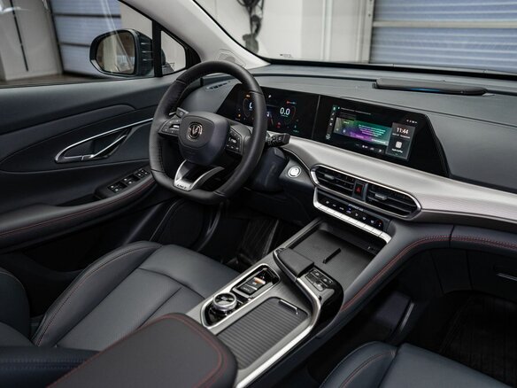 2024 Changan UNI-T I, чёрный, 3239900 рублей - вид 11