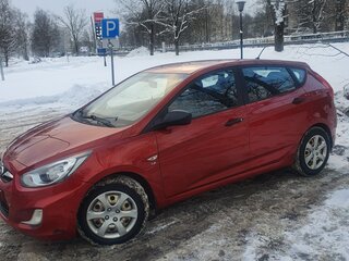 2012 Hyundai Solaris I, красный, 980000 рублей, вид 4