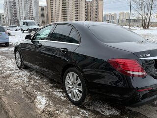 2016 Mercedes-Benz E-Класс 200 V (W213, S213, C238), чёрный, 2600000 рублей, вид 3
