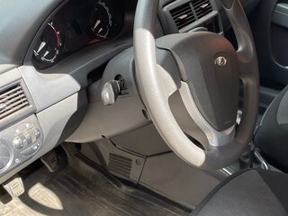 2014 Lada (ВАЗ) Priora I Рестайлинг, серебристый, 520000 рублей, вид 5