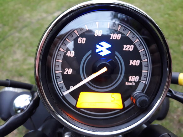 2016 Bajaj Avenger, чёрный - вид 11