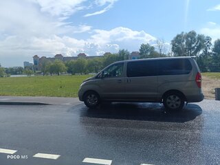 2014 Hyundai Grand Starex I, серебристый, 2500000 рублей, вид 2