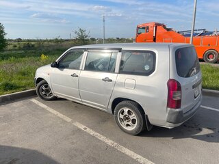 2002 Toyota Probox I, серебристый, 390000 рублей, вид 3