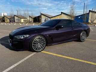 2021 BMW 8 серии M850i xDrive II (G14/G15/G16), фиолетовый, 8800000 рублей, вид 1