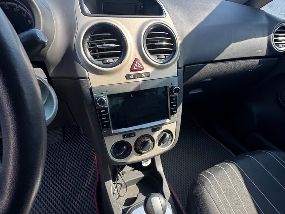 2006 Opel Corsa D, красный, 550000 рублей - вид 4