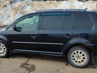 2007 Volkswagen Touran I Рестайлинг, чёрный, 578909 рублей, вид 3
