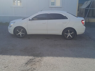 2014 Chevrolet Cobalt II, белый, 715000 рублей, вид 2