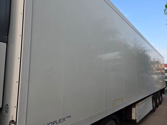 2005 Volvo FH, белый, 2300000 рублей - вид 9