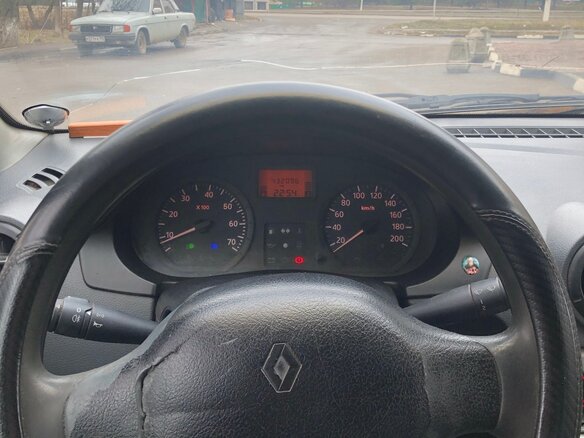 2006 Renault Logan I, серый, 200000 рублей - вид 12
