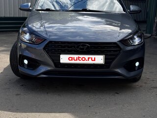 2019 Hyundai Accent V, серый, 1700000 рублей, вид 3
