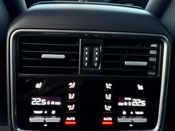 2020 Porsche Cayenne Coupé III, серый, 8100000 рублей - вид 21
