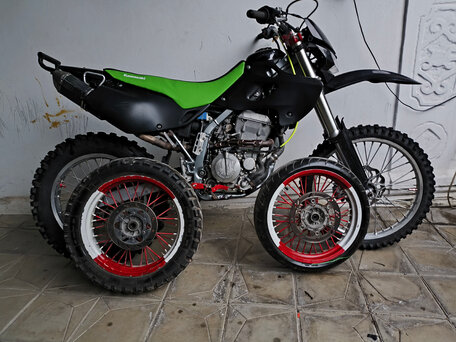 2002 Kawasaki D-tracker 250, чёрный, 245000 рублей, вид 3