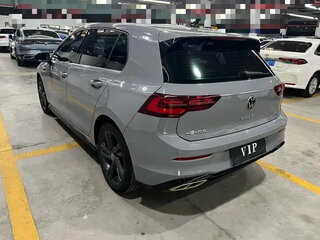 2021 Volkswagen Golf VIII, серый, 1934222 рублей, вид 5