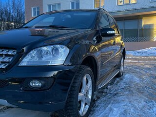 2008 Mercedes-Benz M-Класс 320 II (W164), чёрный, 1500000 рублей, вид 1