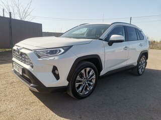 2021 Toyota RAV4 V (XA50), белый, 4590000 рублей, вид 2