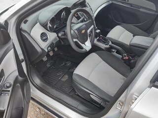 2012 Chevrolet Cruze I, серебристый, 805000 рублей, вид 5