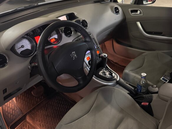 2008 Peugeot 308 I, серый, 420000 рублей - вид 6