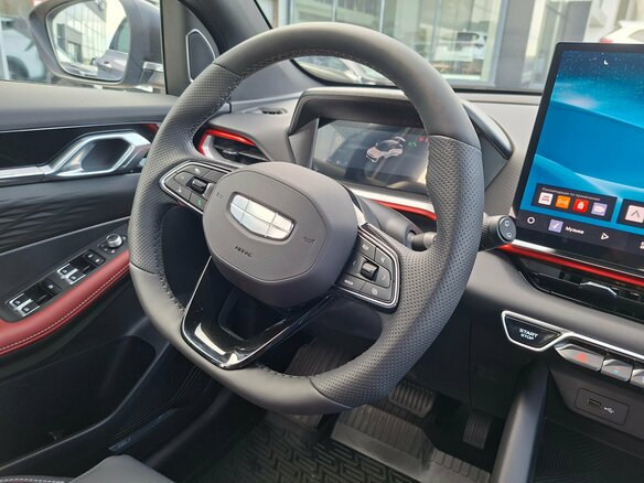 2026 Geely Coolray I Рестайлинг 2, пурпурный, 2889990 рублей - вид 18