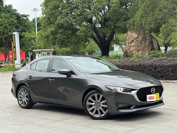 2022 Mazda 3 Axela IV (BP), серый - вид 2