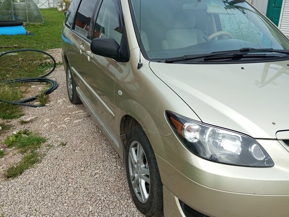 2005 Mazda MPV II (LW) Рестайлинг, золотистый, 600000 рублей - вид 3