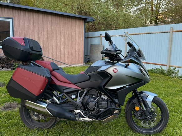 2021 Honda NT1100, серебристый, 1400000 рублей - вид 1