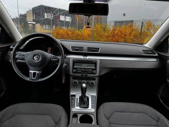 2014 Volkswagen Passat B7, синий, 1199000 рублей - вид 10