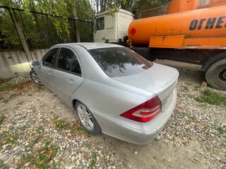 2004 Mercedes-Benz C-Класс 200 II (W203) Рестайлинг, серебристый, 550000 рублей, вид 5