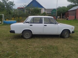 2010 Lada (ВАЗ) 2105, белый, 240000 рублей, вид 3
