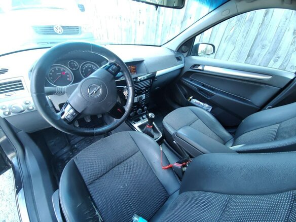 2008 Opel Astra H Рестайлинг, чёрный, 490000 рублей - вид 9